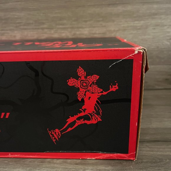 Vans Stranger Things Sk8-Hi Reissue Netflix Friends Don't Lie Men's NEW - Picture 14 of 15